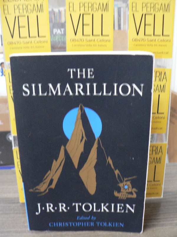 THE SILMARILLION - Tolkien, J.R.R. - HMH BOOKS FOR YOUNG READERS