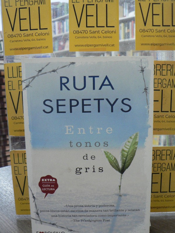 Entre tonos de gris - Ruta Sepetys - EMBOLSILLO, 96